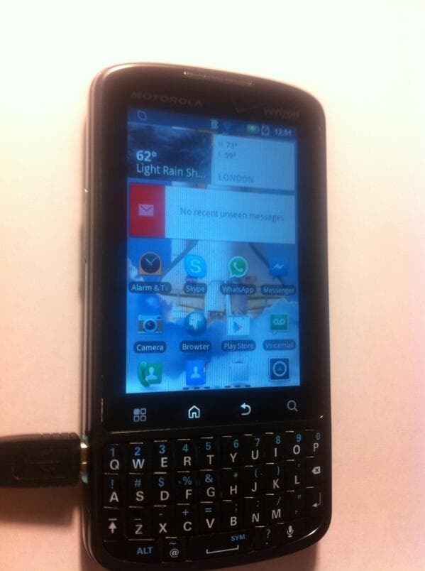 Droid (smartphone)